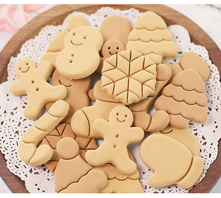 8pc cartoon Christmas cookie mold Small cookie Cutter pattern Cookie mold fonder baking tools Snowflake Snowman Christmas tree Christmas stocking