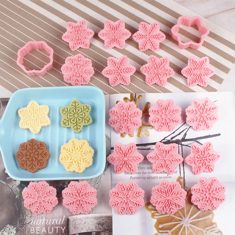 10pc Christmas Snowflake Cookie Mold 3d plastic stereoscopic icing cookie Press baking household seal mold