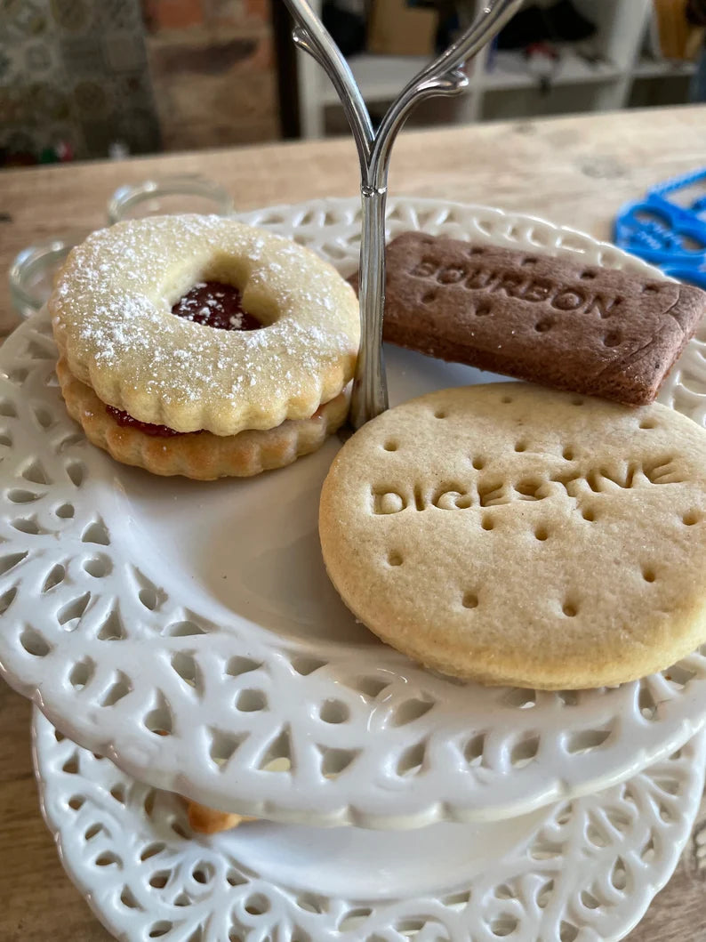 biscuit cookie cutter, classic British biscuit sweet treat，bakingJammy ring, Jam heart biscuit, Jam sandwich